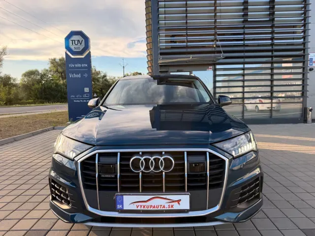 Audi Q7 2021 photo 4