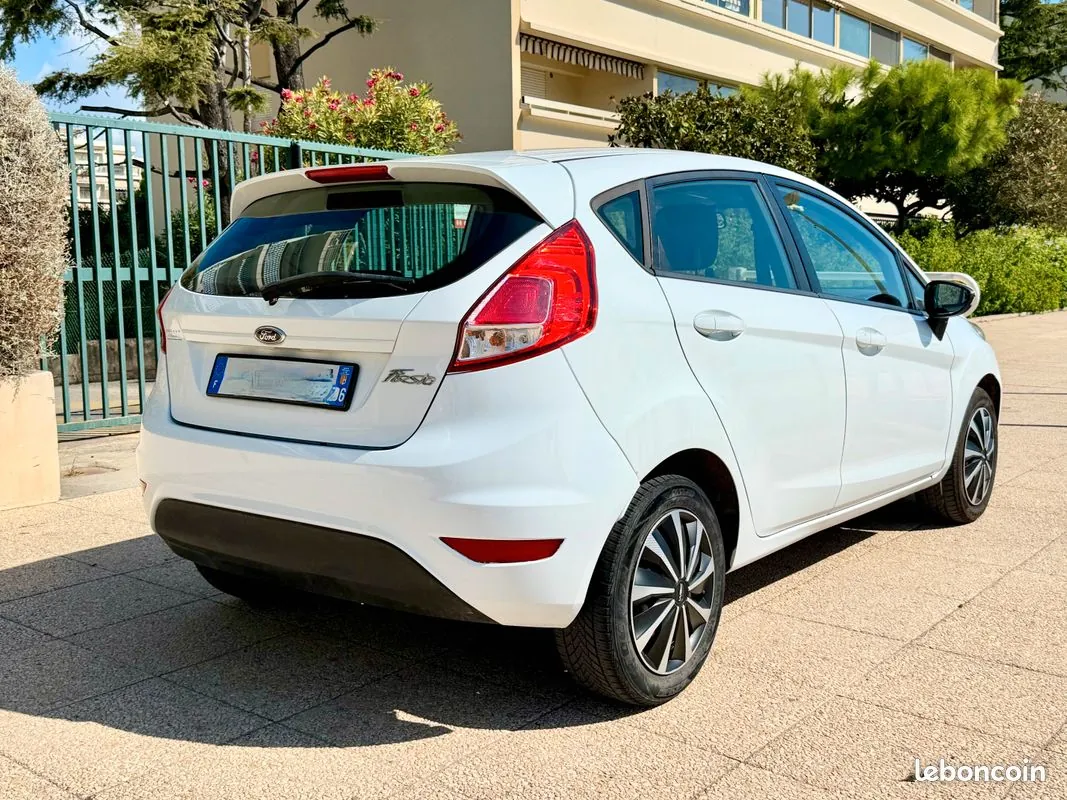 Ford Fiesta 2013 photo 5