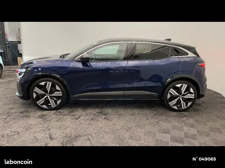 Renault Megane 2023 photo 2