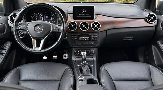 Mercedes-Benz B180 2014 photo 4