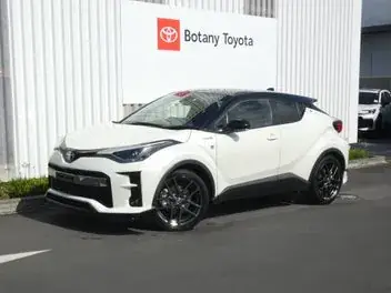 Toyota C-Hr 2019 photo 2