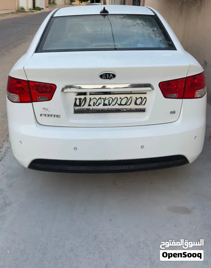 Kia Forte 2010 photo 2