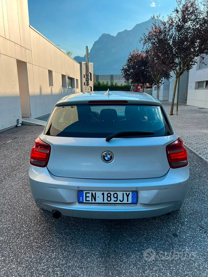 BMW 114I 2012 photo 2