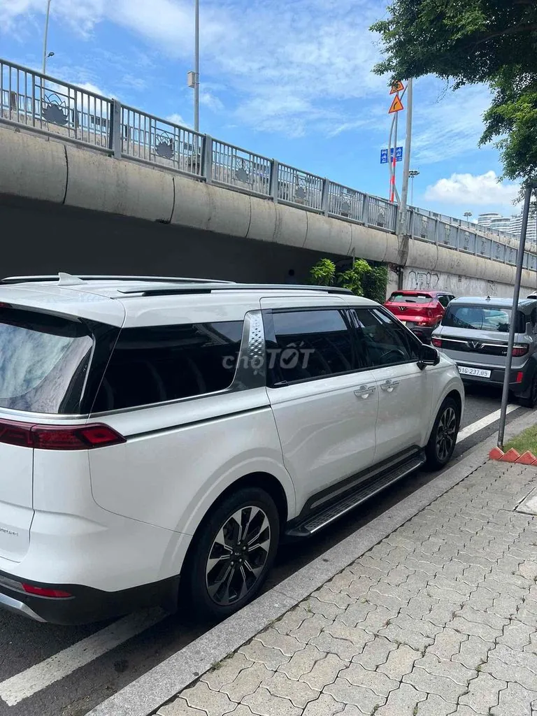 Kia Carnival 2023 photo 4
