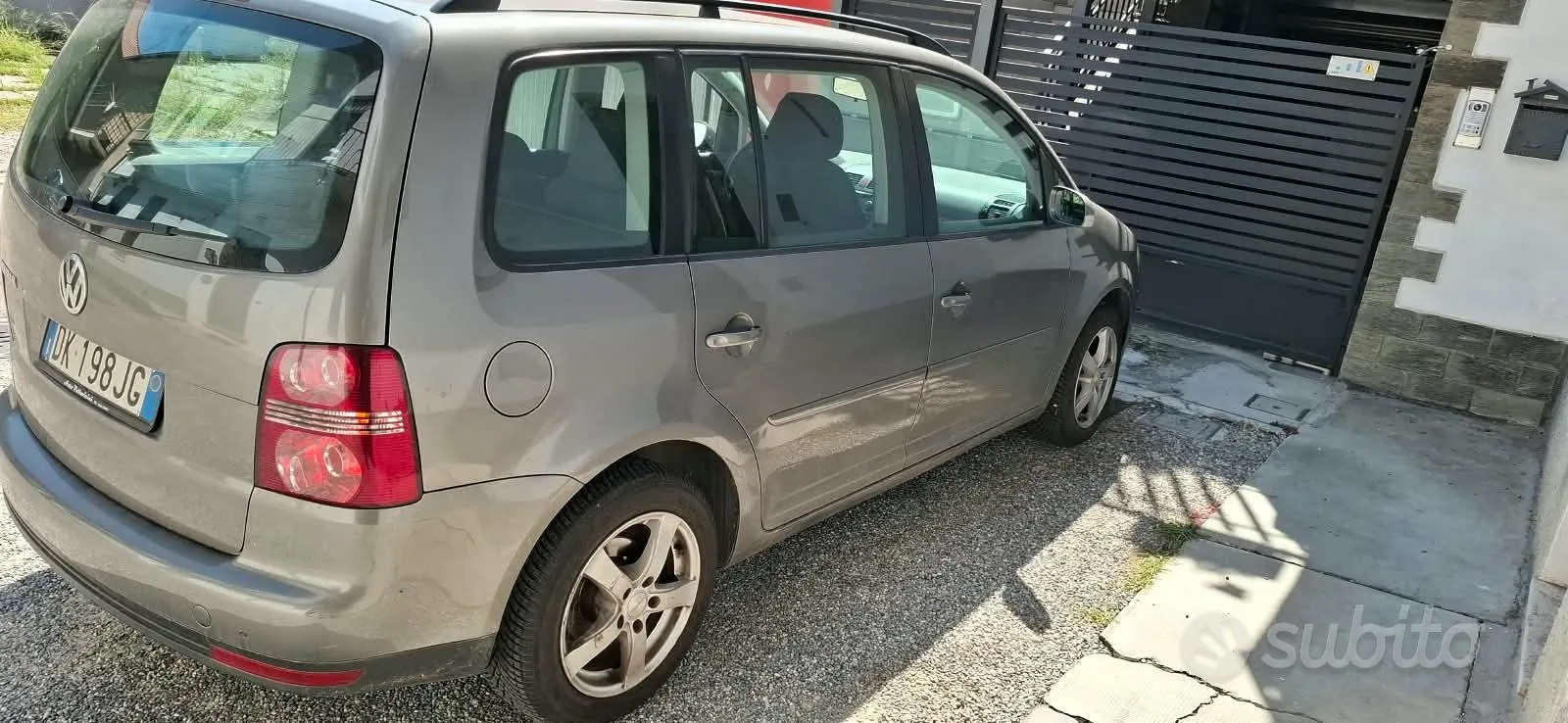 Volkswagen Touran 2007 photo 5