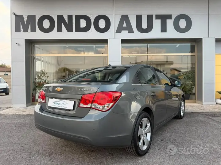 Chevrolet Cruze 2010 photo 5