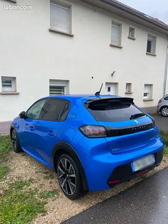 Peugeot 208 2020 photo 2