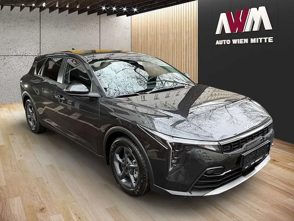 Kia K4 2026 photo 2