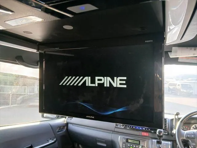 Toyota Hiace Van 2021 photo 4