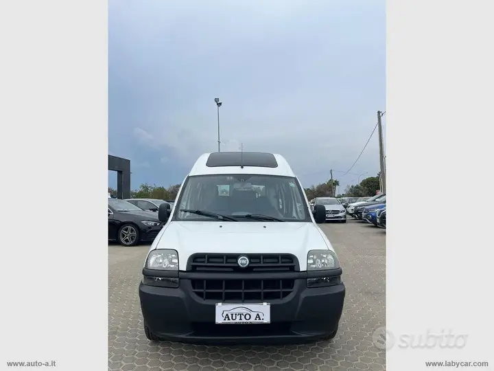 Fiat Doblò 2004 photo 2