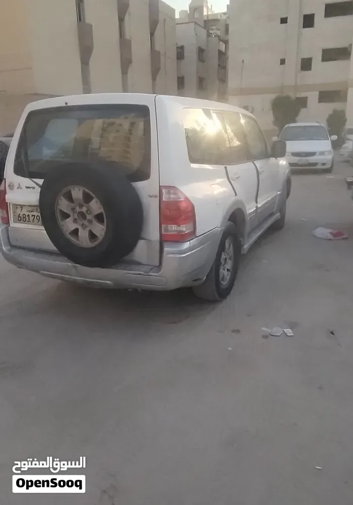 Mitsubishi Pajero 2006 photo 2