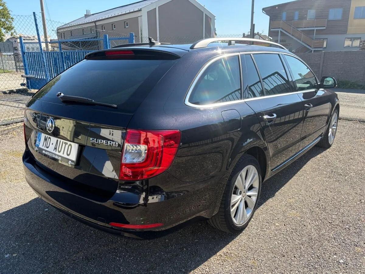 Skoda Superb 2014 photo 3
