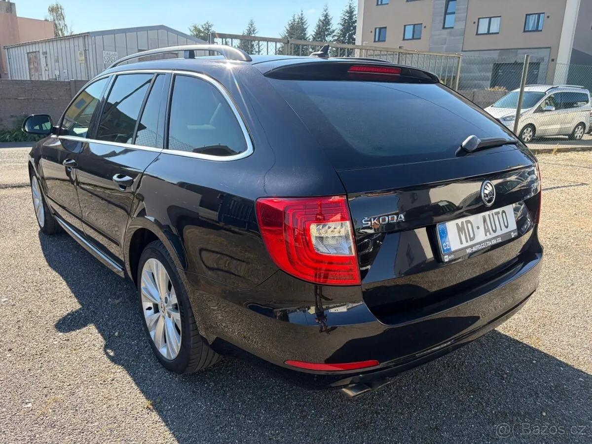Skoda Superb 2014 photo 2