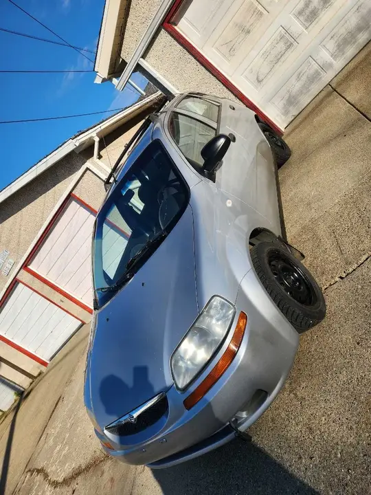 Suzuki Swift 2006 photo 2
