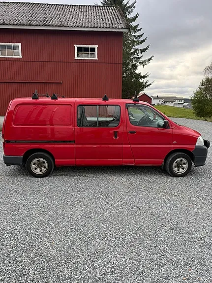Toyota Hiace 2008 photo 5
