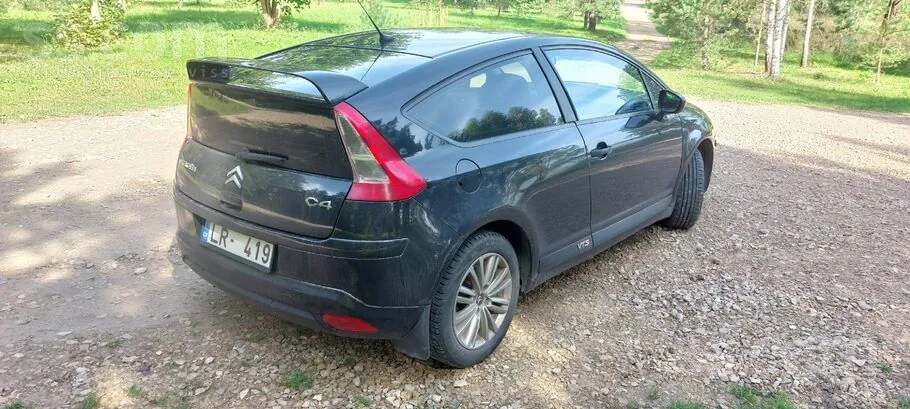 Citroen C4 2010 photo 3