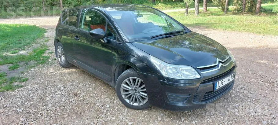 Citroen C4 2010 photo 2