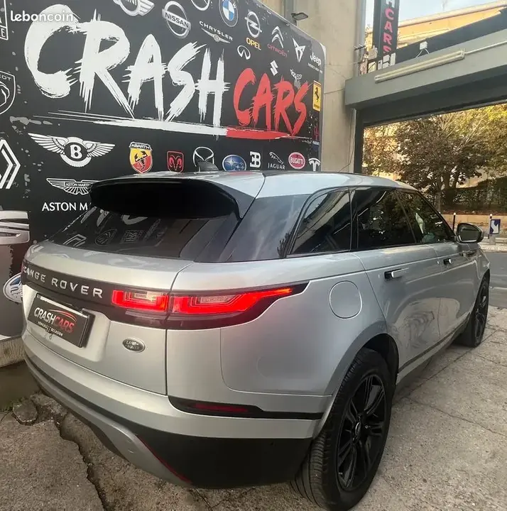 Land Rover Range Rover Velar 2019 photo 3