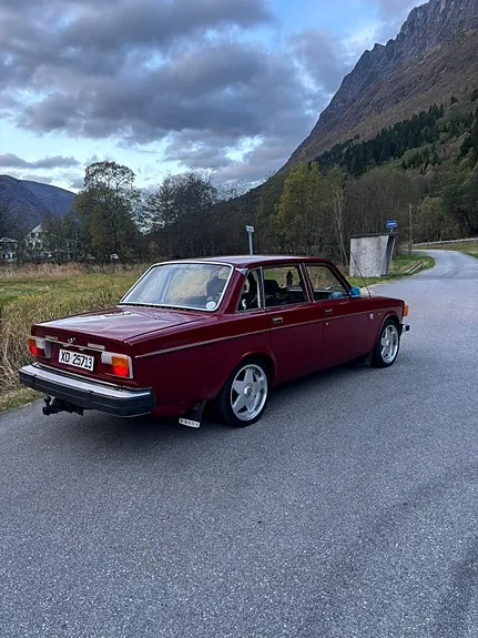 Volvo 140 1974 photo 4