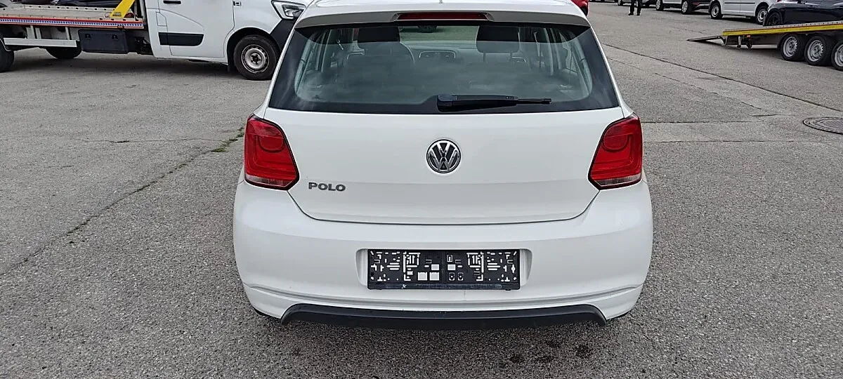 Volkswagen Polo 2013 photo 2