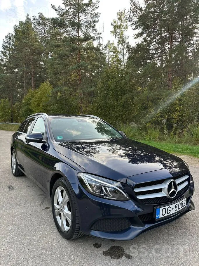 Mercedes-Benz C220D