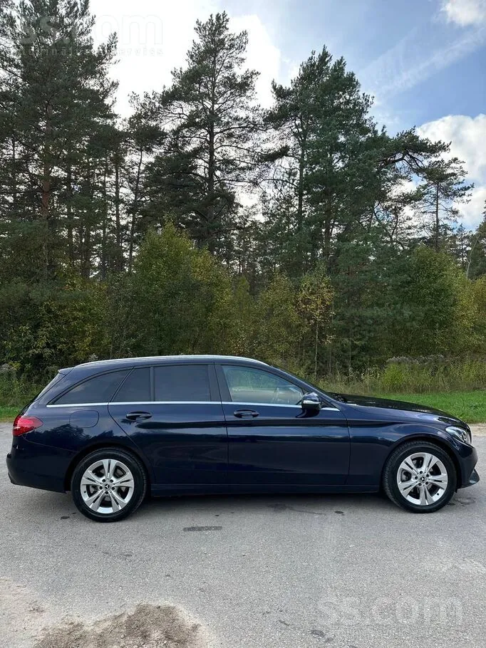 Mercedes-Benz C220D 2014 photo 3