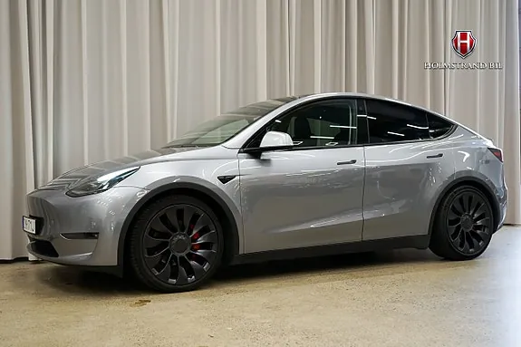 Tesla Model Y 2024 photo 2