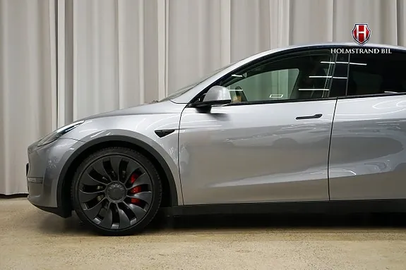 Tesla Model Y 2024 photo 5