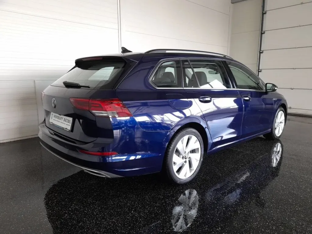 Volkswagen Golf 2021 photo 2