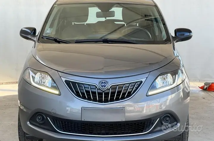 Lancia Ypsilon 2022 photo 2