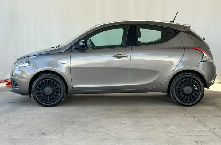Lancia Ypsilon 2022 photo 3