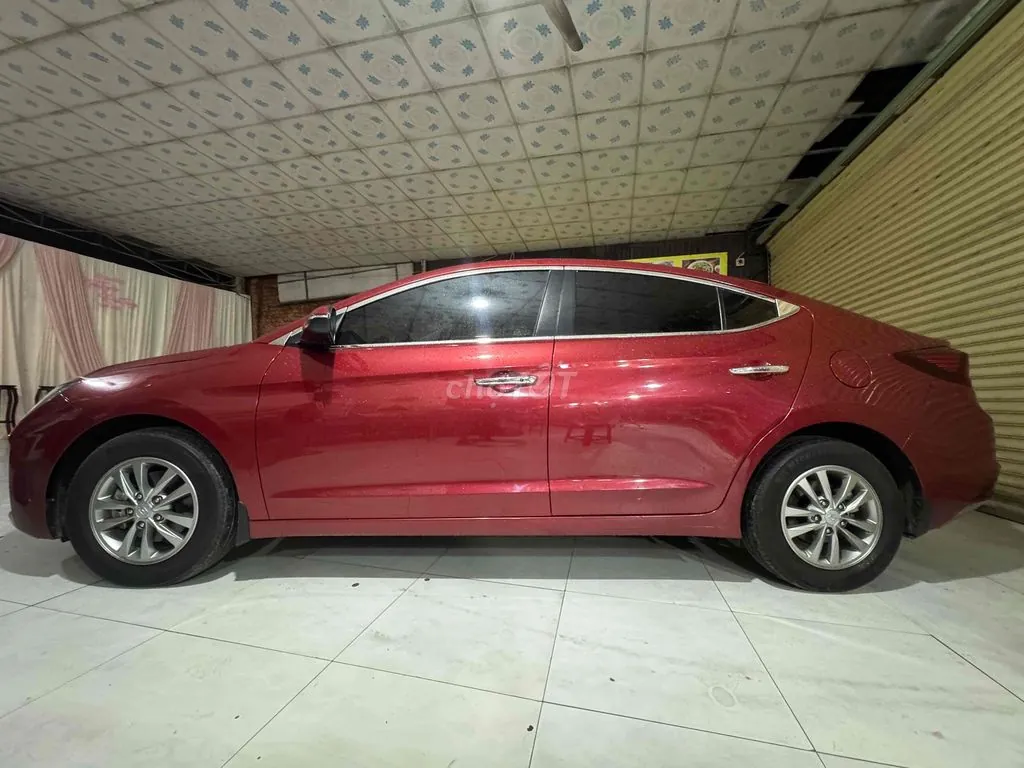 Hyundai Elantra 2019 photo 2