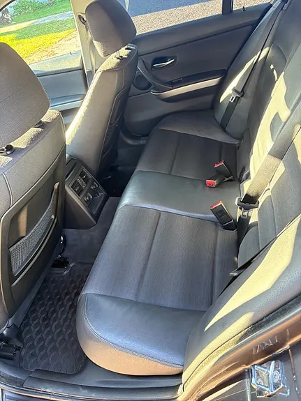 BMW 320D 2008 photo 2