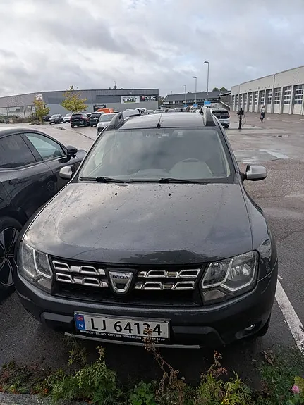 Dacia Duster 2005 photo 2
