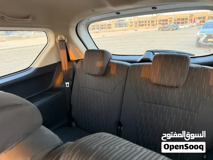 Suzuki Ertiga 2023 photo 4