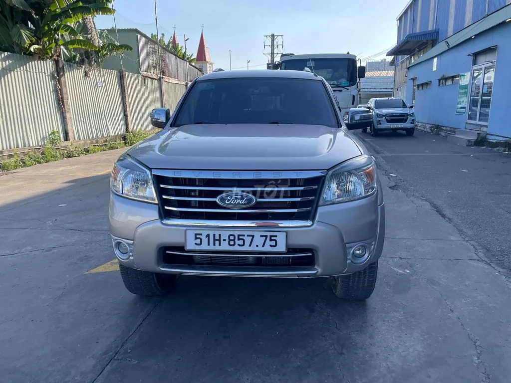 Ford Everest 2009 photo 2