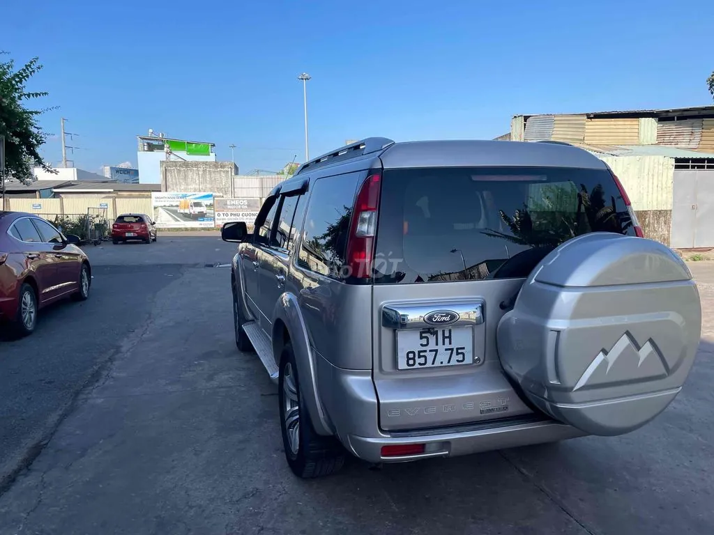 Ford Everest 2009 photo 5