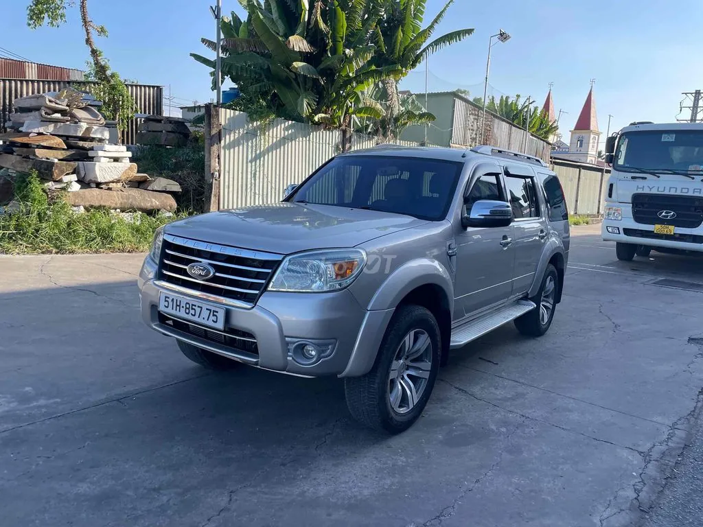 Ford Everest 2009 photo 3