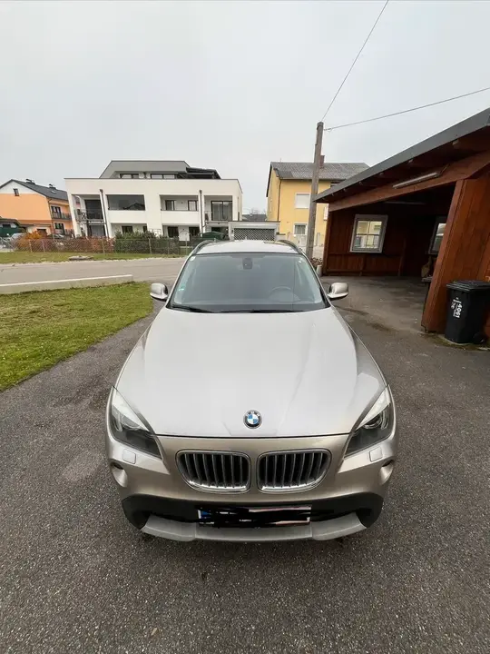 BMW X1 2011 photo 2