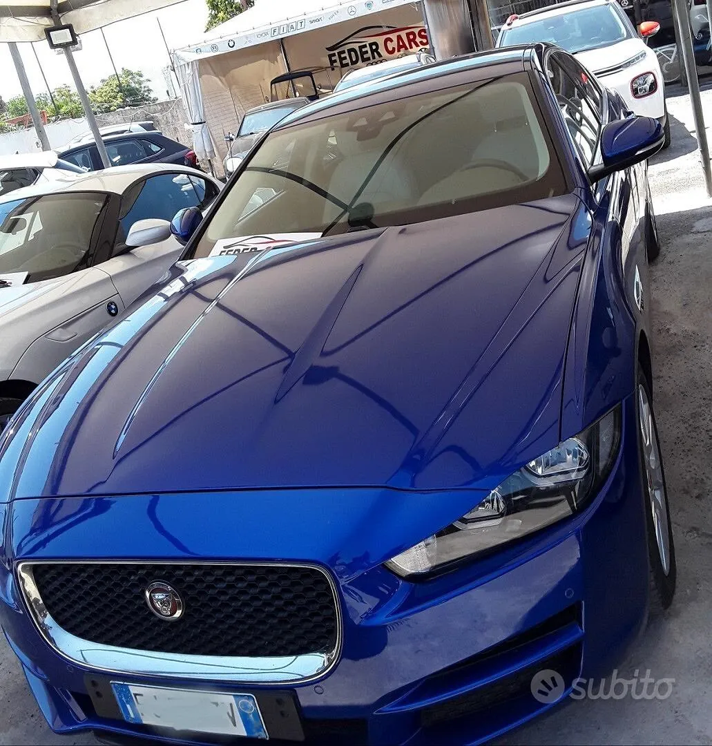 Jaguar Xe 2017 photo 2