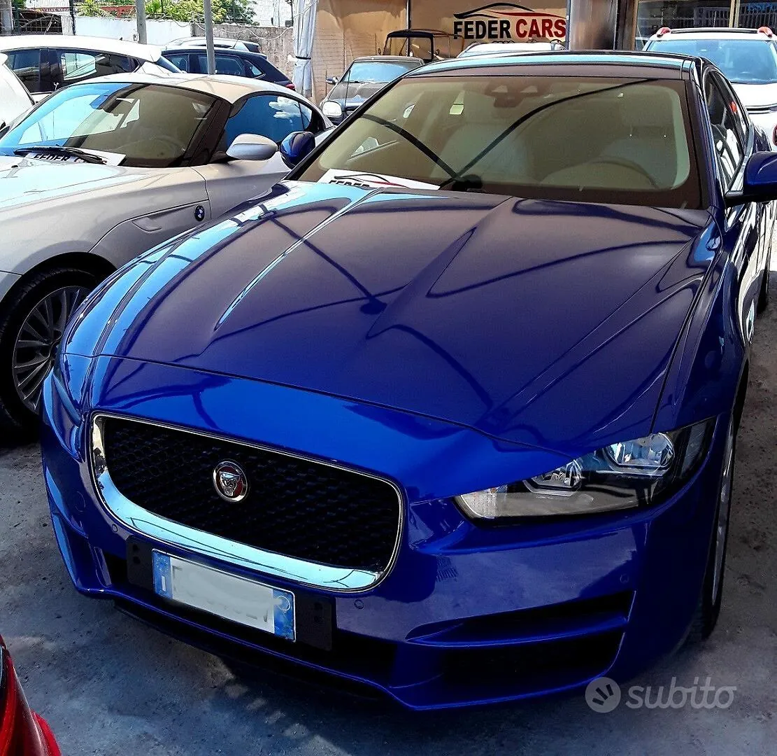 Jaguar Xe