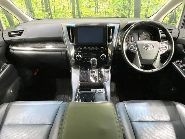 Toyota Alphard 2021 photo 2