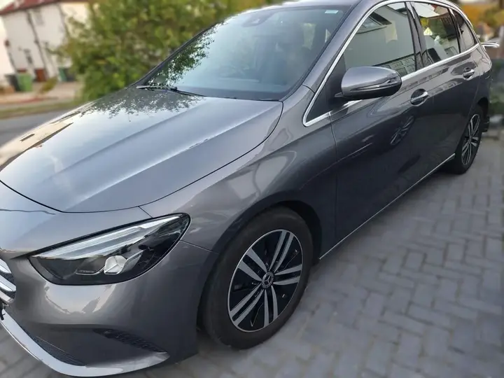 Mercedes-Benz B-Class 2022 photo 2