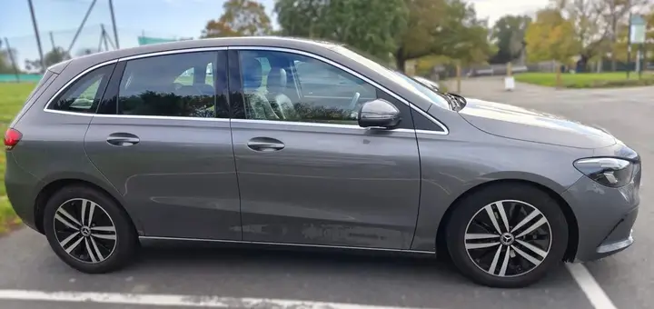 Mercedes-Benz B-Class 2022 photo 3
