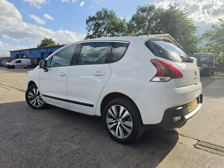 Peugeot 3008 2014 photo 2