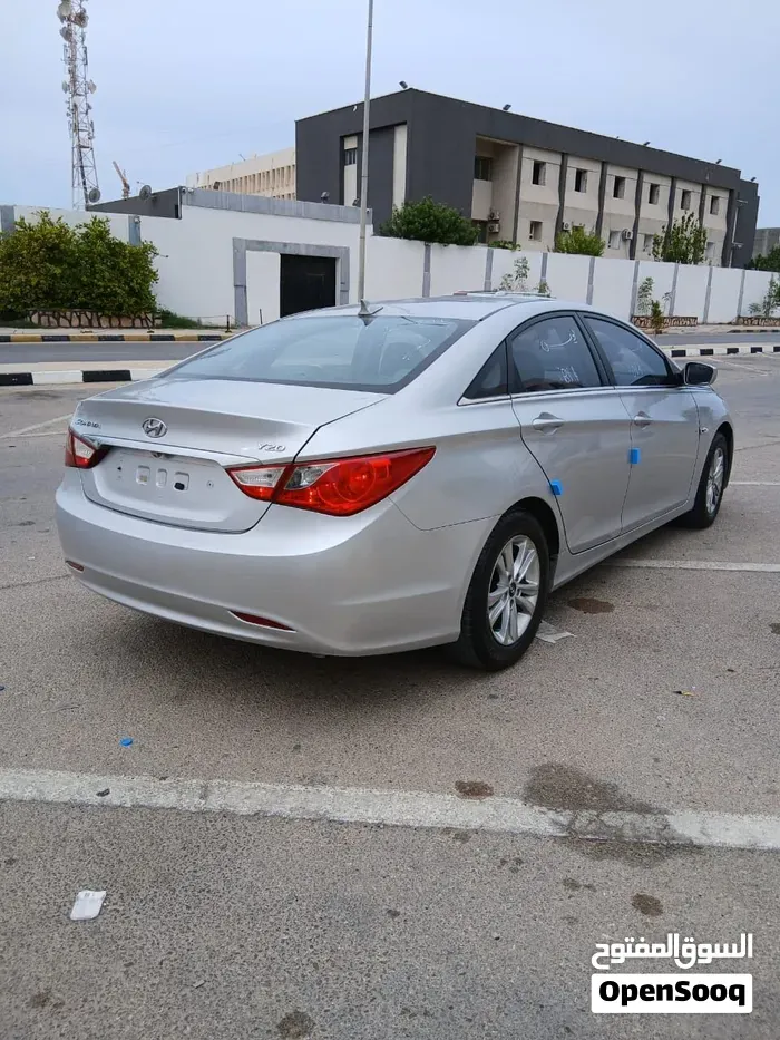 Hyundai Sonata 2012 photo 4