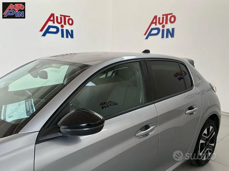 Peugeot 208 2025 photo 5