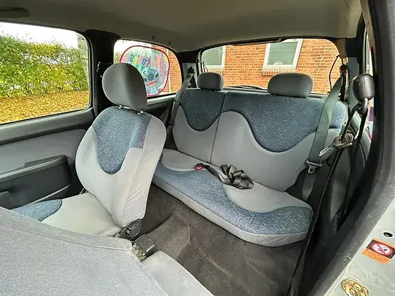 Nissan Micra 2003 photo 5