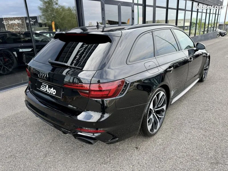 Audi Rs4 2018 photo 3