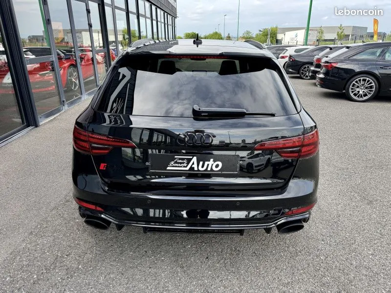 Audi Rs4 2018 photo 4